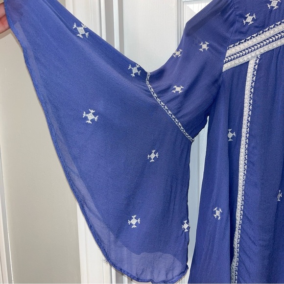 Anthropologie Floret Adena Women's Blue Embroidered Top size 2 - Picture 4 of 12